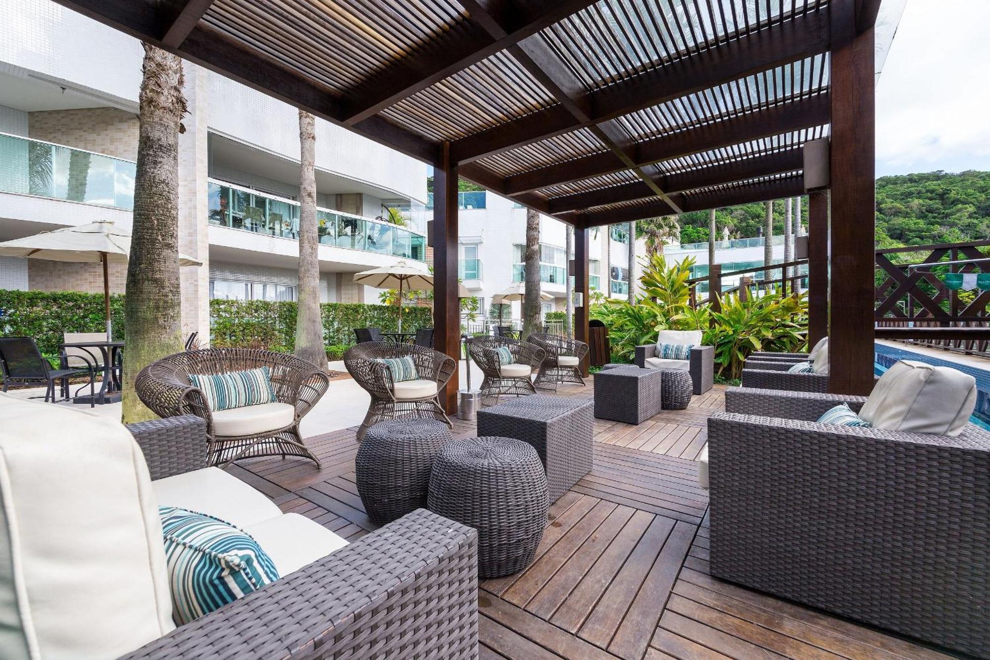 Varandas Do Atlantico: Luxurious Beachfront Condo with Heated Pool Bombinhas Exterior photo